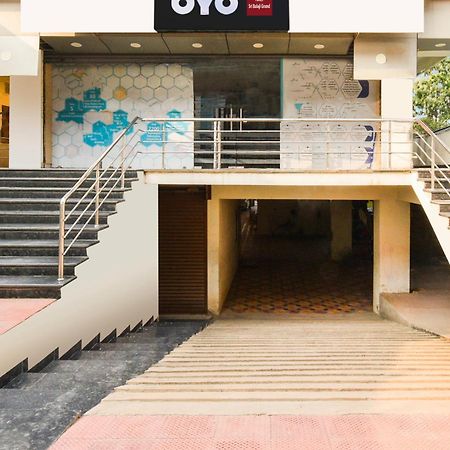 היידראבד Hotel O Sri Balaji Grand מראה חיצוני תמונה