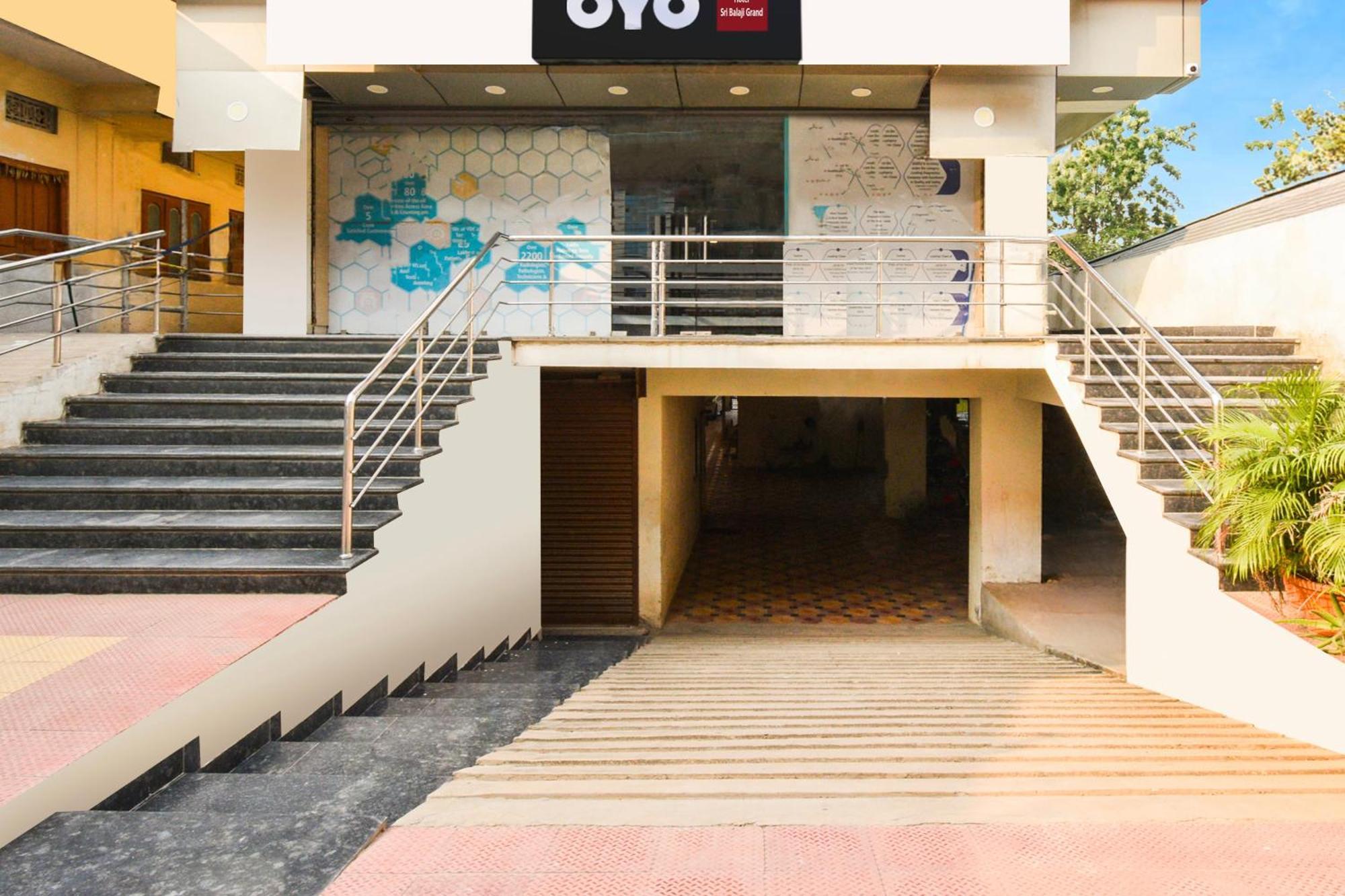 היידראבד Hotel O Sri Balaji Grand מראה חיצוני תמונה