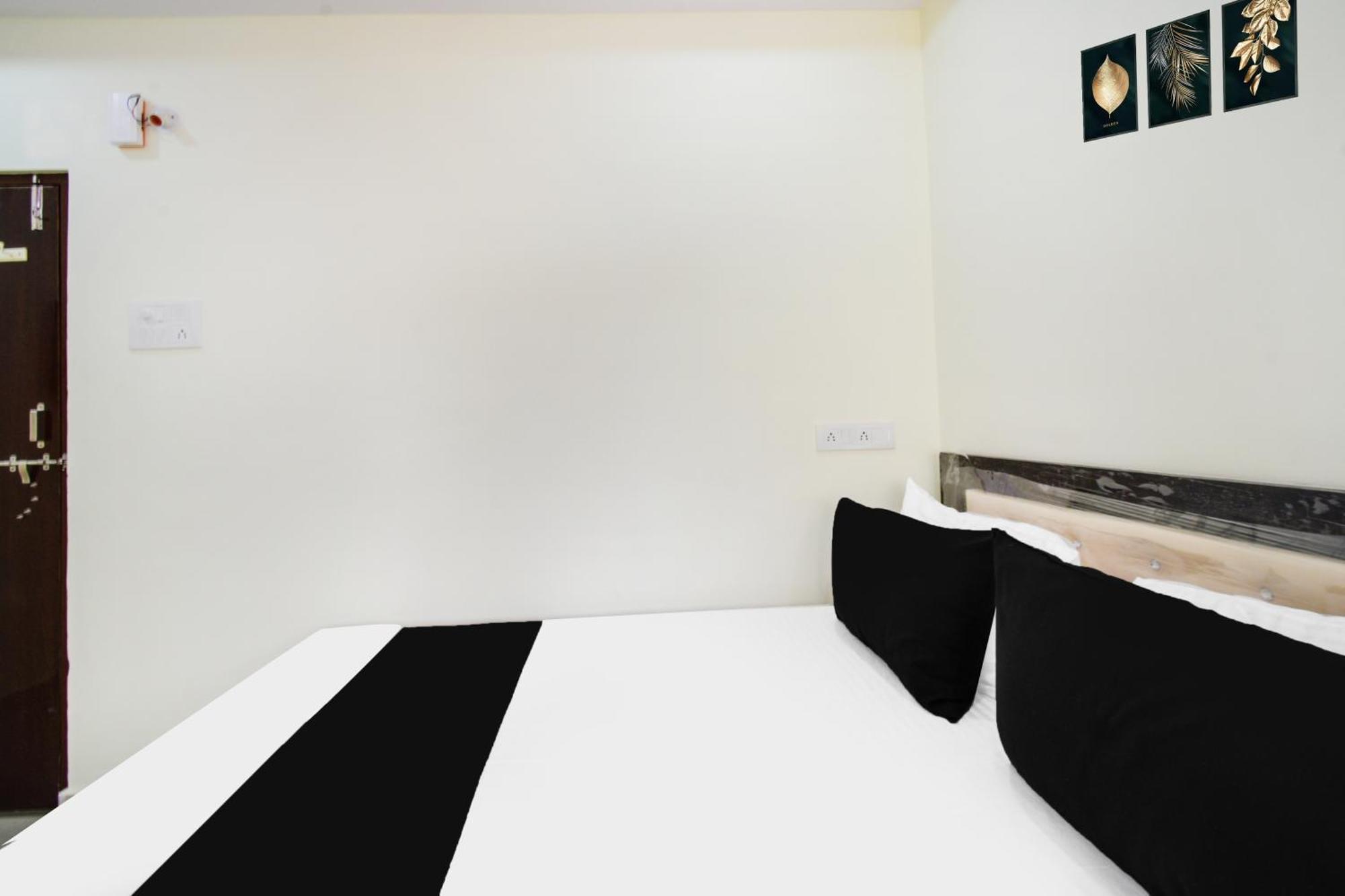 היידראבד Hotel O Sri Balaji Grand מראה חיצוני תמונה